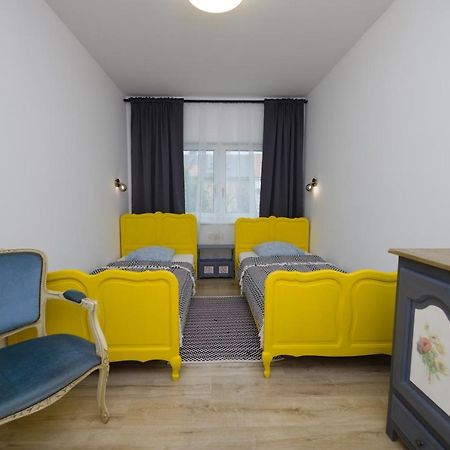 Central Apartment - Folk District Братислава Экстерьер фото